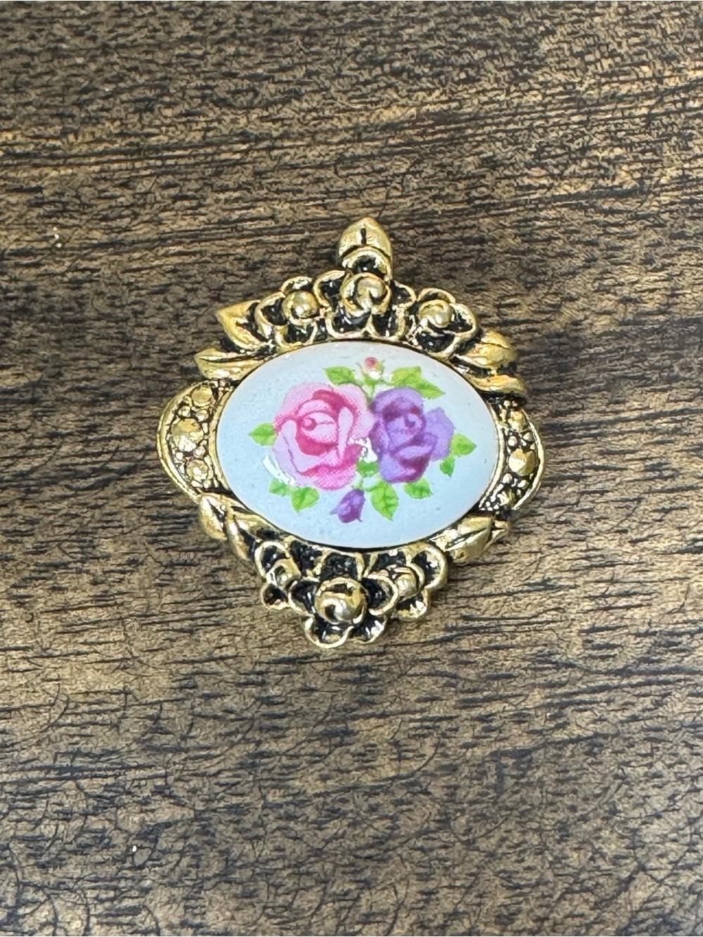 Vintage 1993 Avon Victorian Romance Porcelain Pendant